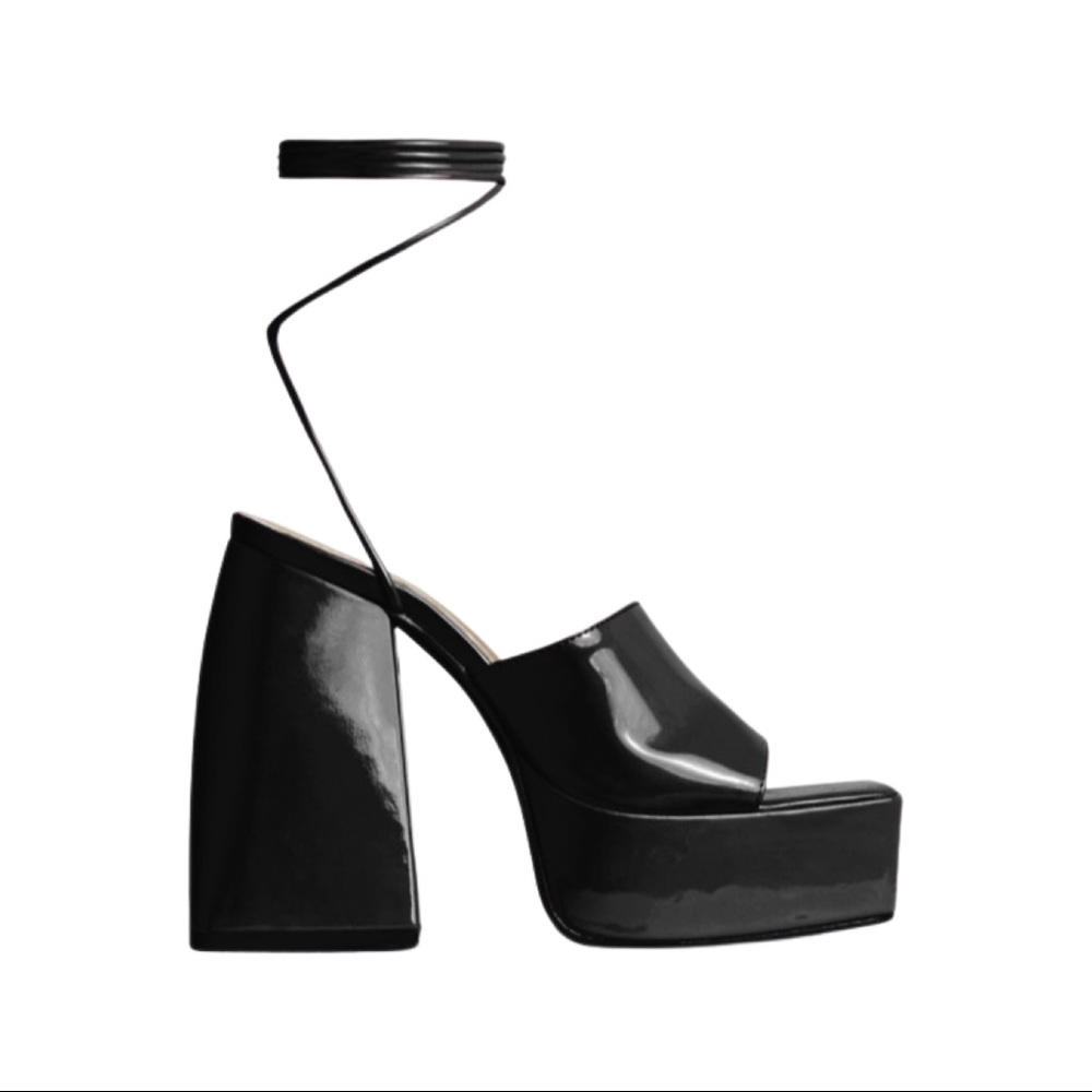 ROMINI LACE UP PLATFORM SQUARE PEEP TOE FLARED BLOCK HEEL IN BLACK PATENT